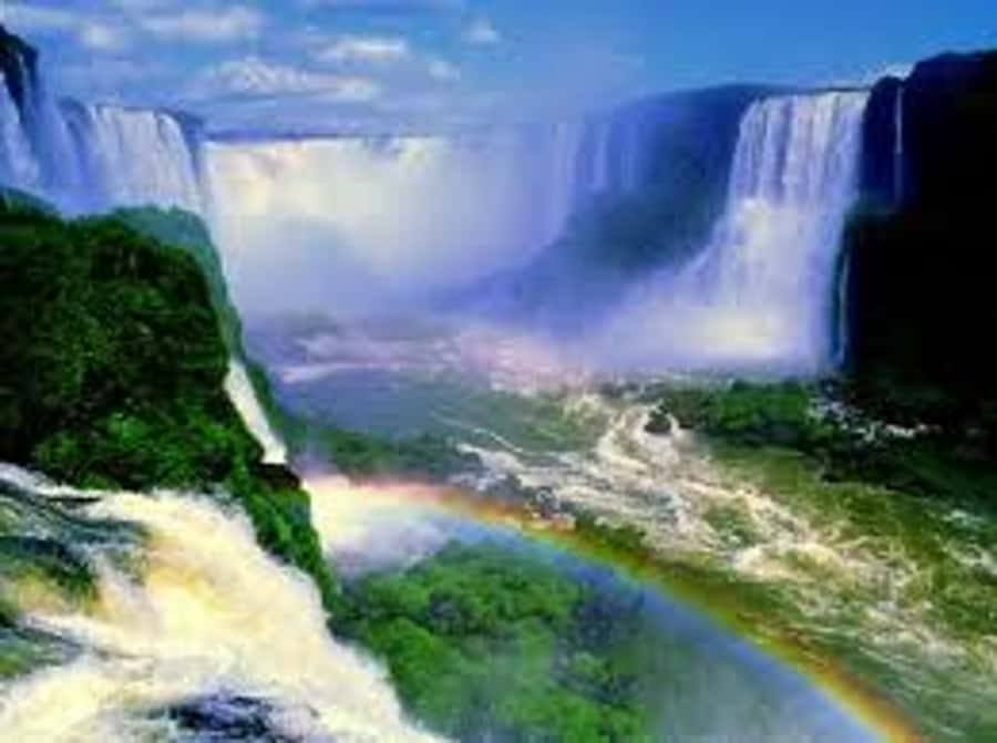 Explore Iguazu Falls in Brazil: An Unforgettable Experience - Key highlights worth planning for