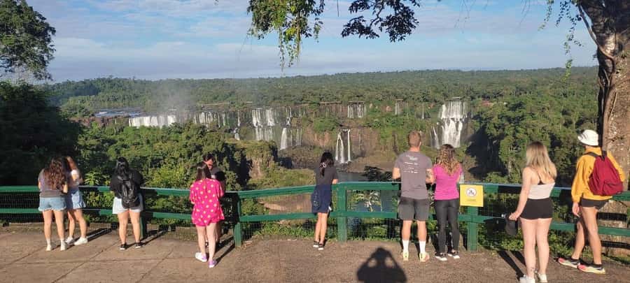 Foz do Iguaçu: Brazil/Argentina Sides Iguazu Falls Day Tour - Pickup, Van Transfers, and Cross-Border Reality Checks