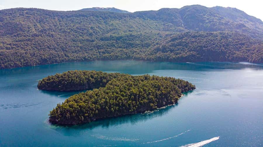 From Bariloche: Cerro Tronador Full-Day Tour - Should you book the Cerro Tronador Full-Day Tour from Bariloche?