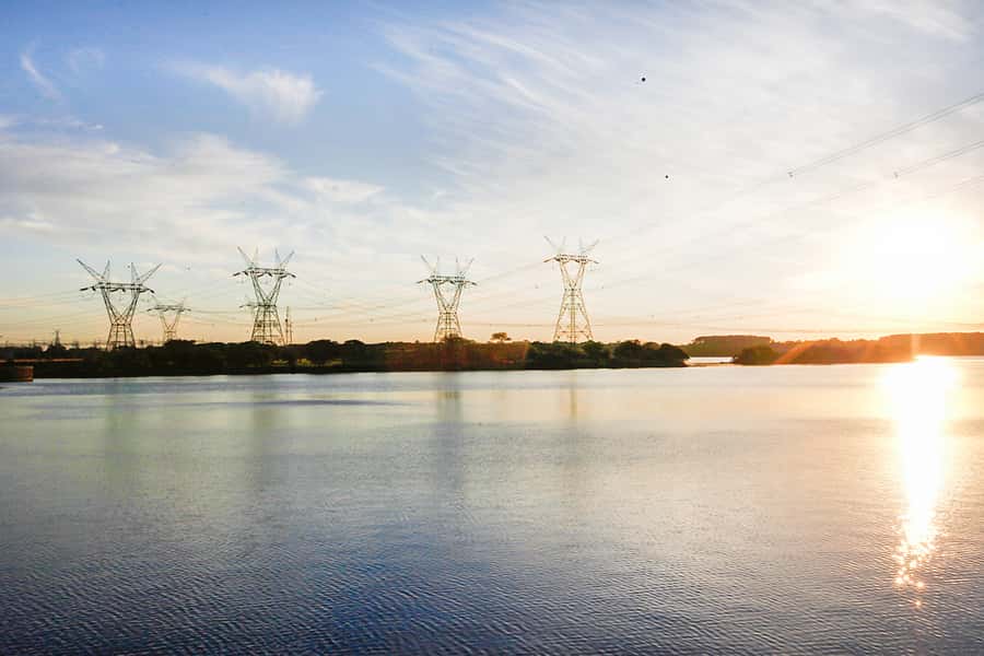 From Puerto Iguazu: Itaipu Dam Tour with Entrance Ticket - The double-decker bus loop: where the best panoramas come from