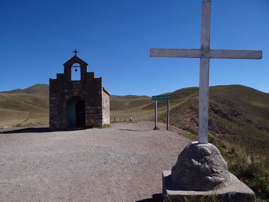 From Salta: Cachi and Salinas Grandes 2-Day Guided Trip - The Colorados ride and El Valle Encantado (Enchanted Valley)