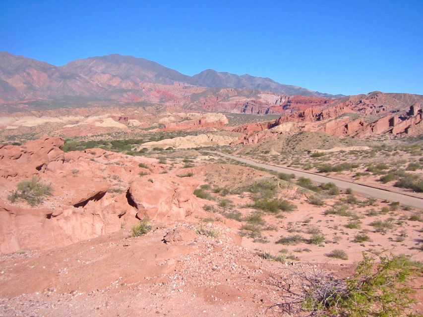 From Salta: Cafayate and Hornocal 2-Day Tour with Transfer - Hornocal Hill of Fourteen Colors: how to handle the 45-minute window