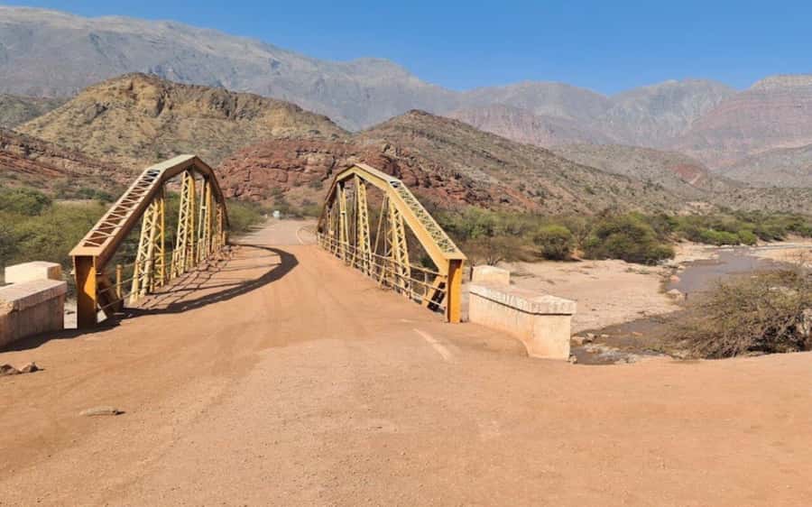 From Salta:Cafayate and the imposing Quebrada de las Conchas - Cafayate winery visit and tasting: the reward after the rock