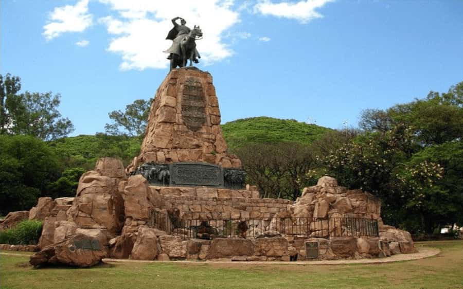 From Salta: City Tour of the city on a half-day ride - Quebrada de San Lorenzo: Views, Stroll Time, and Shopping Without the Rush