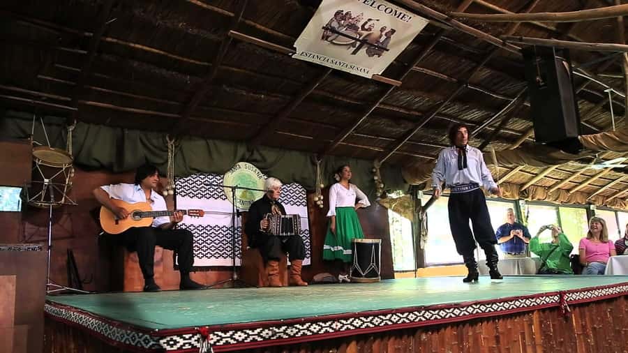 Full-Day at Santa Susana Ranch with BBQ, Drinks and Show - Gauchos in Action After Lunch: La Sortija and Carrera de Cuadreras