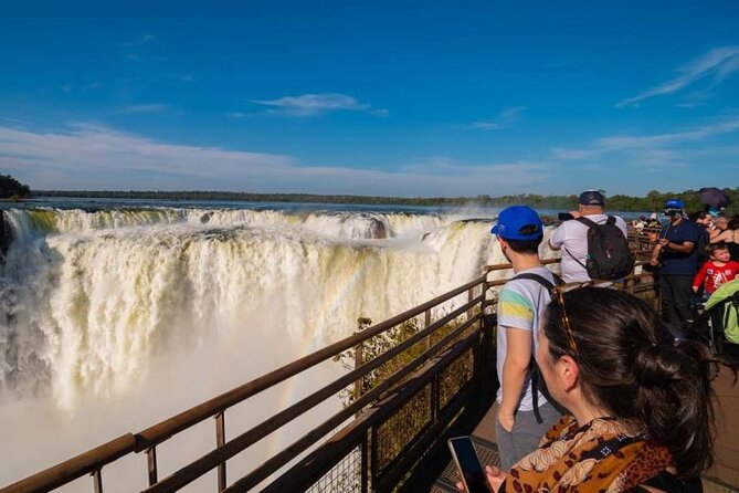 Full Day tour Argentinean Iguazú Falls with Jungle Adventure - Circuito Superior: the falls from the wide-angle walkway