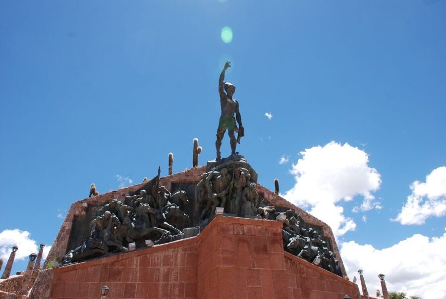 Full-Day Tour to Humahuaca from Salta - Purmamarca and the Hill of 7 Colors, plus crafts you can actually use