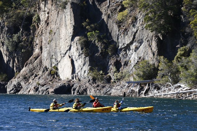 Half a day of kayaking on Lake Moreno in private service - Paddling Lake Moreno Oeste: Cerro López, Cerro Bella Vista, and constant sightlines
