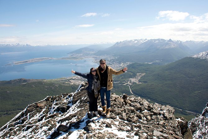 Helicopter Overflight - Landing in the Cordillera - A30 - The route makes sense: southern city, glacier, lagoons, valleys, peaks, and the Beagle Channel