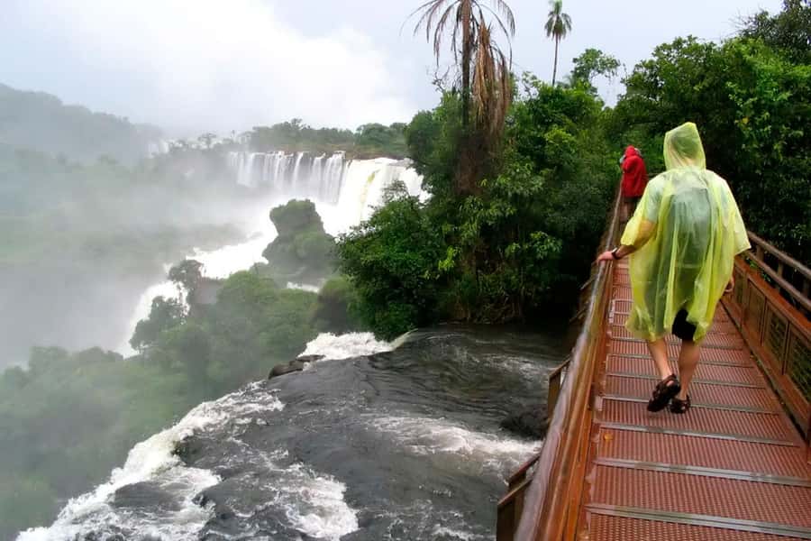 Iguazú Falls: The Natural Wonder of Argentina - Timing on a 10-hour day: how to pace yourself