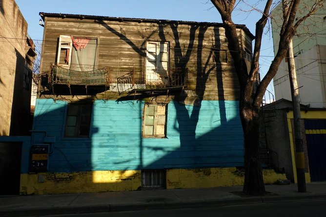 La Boca, a collective creation: Port, immigrants, arts and football - The bakery stop: a small break that actually fits the story