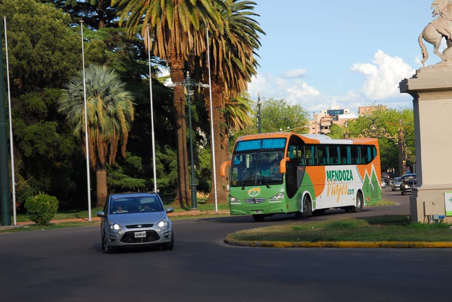 Mendoza: Half-Day Sightseeing City Tour - Downtown Mendoza landmarks, from La Alameda to Civic District