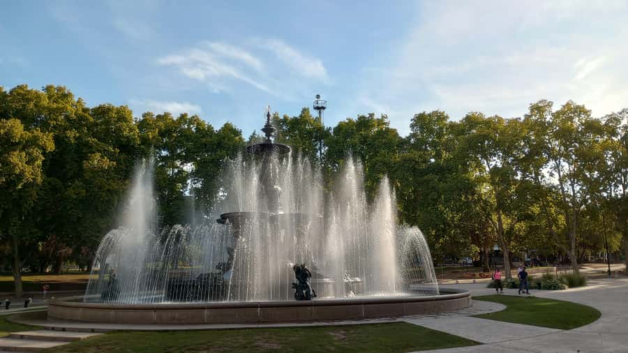 Mendoza: Half-Day Sightseeing Tour - General San Martín Park: Rose Garden Time That Actually Feels Relaxing