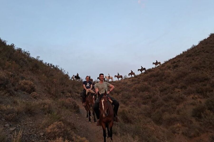 Mendoza: Sunset Horse Back Riding in the Mountains and BBQ - Sunset ride vibes: why timing matters more than you’d expect