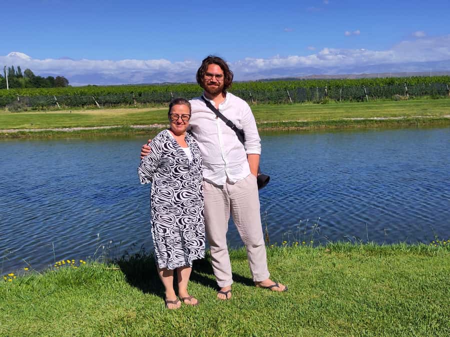 Mendoza: Top Wineries Guided Tour with Transportation - FAQ