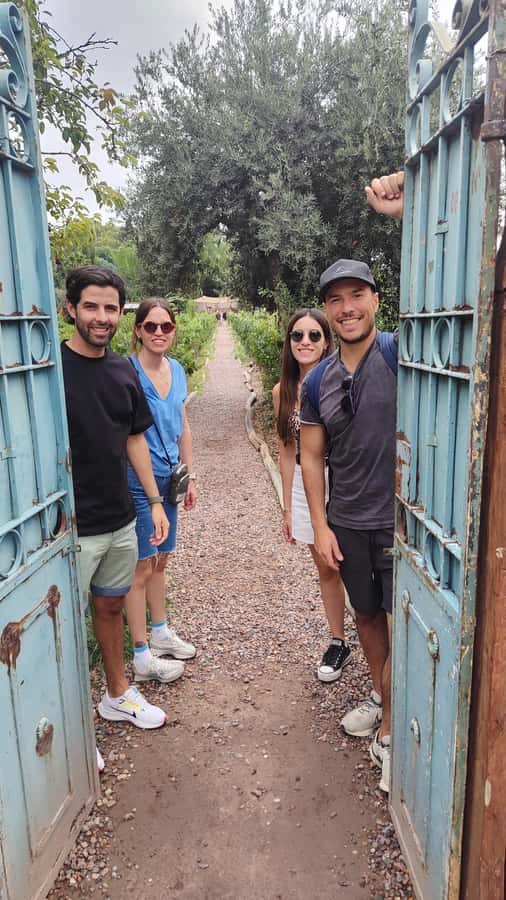 Mendoza: Top Wineries Guided Tour with Transportation - How the day’s pacing works: two tastings, one long lunch