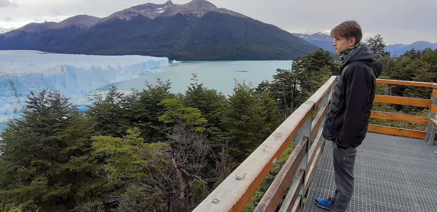 Moreno Glacier: Tour from El Calafate with tour guide, walkways, and boat ride - Key things to know before you go