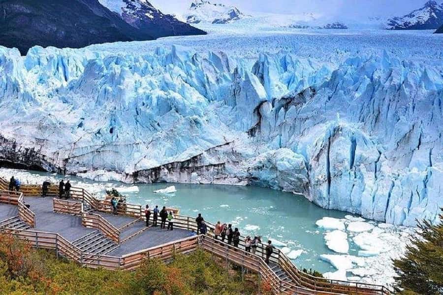 Perito Moreno Full Day Minitrekking with Transfer & Walkways - Smart packing tips for cold, wind, and uneven ice