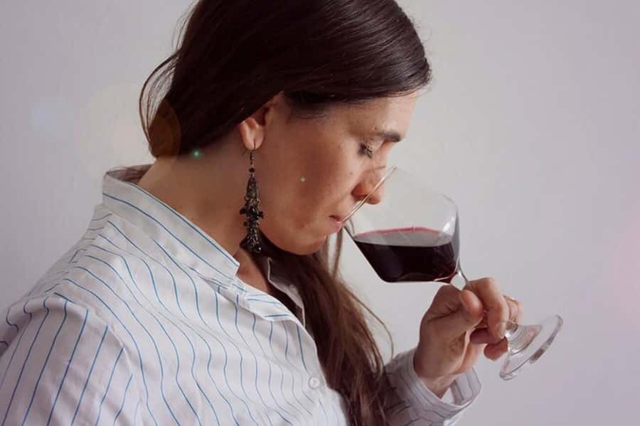 Premium Argentinian Wine and Malbec Tasting & Urban Art Tour - Guides Make It: Lourdes, Fernando, and Tomas in the Spotlight