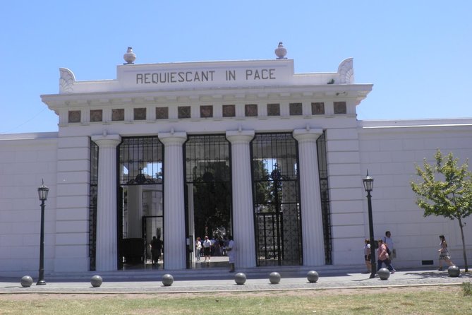 Private Customizable City Tour of Buenos Aires - Recoleta Cemetery Time: A Wealthy Past Shown Through Stone