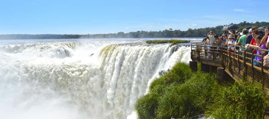 Puerto Iguazu: Iguazu Falls Argentinian Side Full-Day Tour - Price and value, $18 plus the park fee