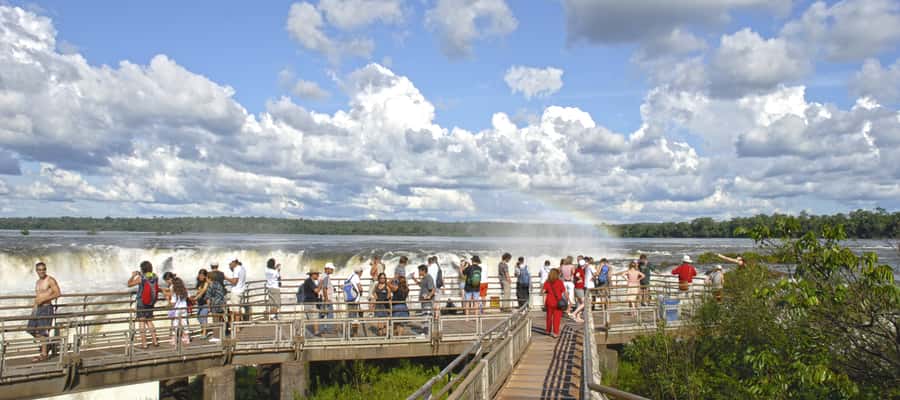 Puerto Iguazu: Iguazu Falls Argentinian Side Full-Day Tour - The boat “shower” option, how to prep so you enjoy it