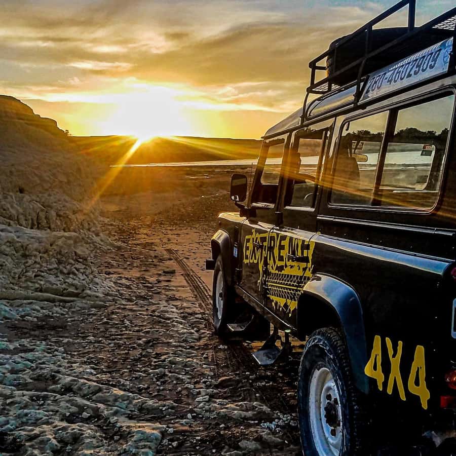 PUERTO MADRYN: 4 X 4 ADVENTURE EXPERIENCE ON THE MOST BEAUTIFUL BEACHES! - The route starts with Puerto Madryn, not just sand
