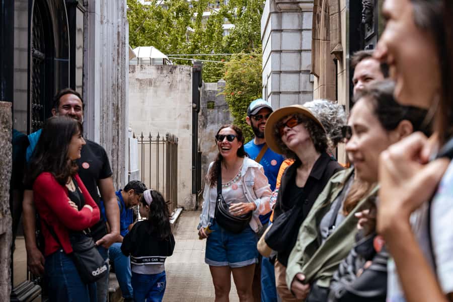 Recoleta Cemetery - Small Group Tour of History & Secrets - Legends, etiquette, and how to enjoy the spooky parts the right way