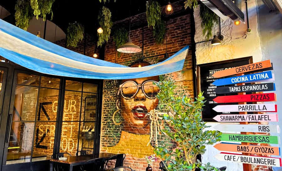 Secret Food Tour: Buenos Aires - Old Palermo, Armenia Plaza, and the international flavor mix
