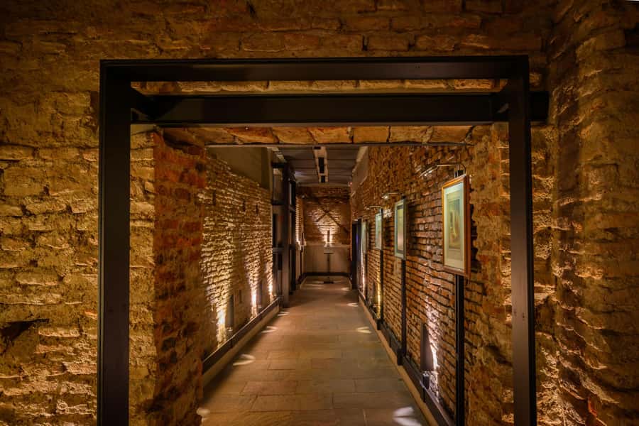 Small-Group Walking Tour San Telmo Neighborhood - Museo Moderno and Parque Lezama: a change of pace on foot