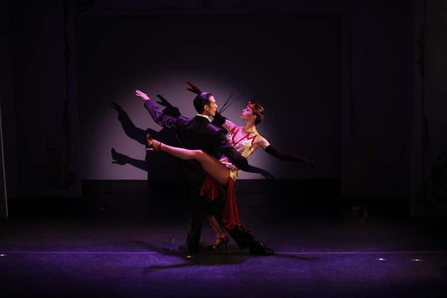 Tango Show at Café de los Angelitos - From Velvet Curtain to Final Music: The Evening Flow