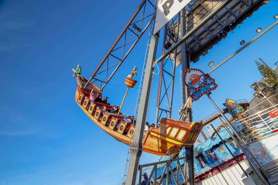 Tigre: Parque de la Costa Ticket & Transfers - Vertigo rides and roller coasters: where Oro pays off