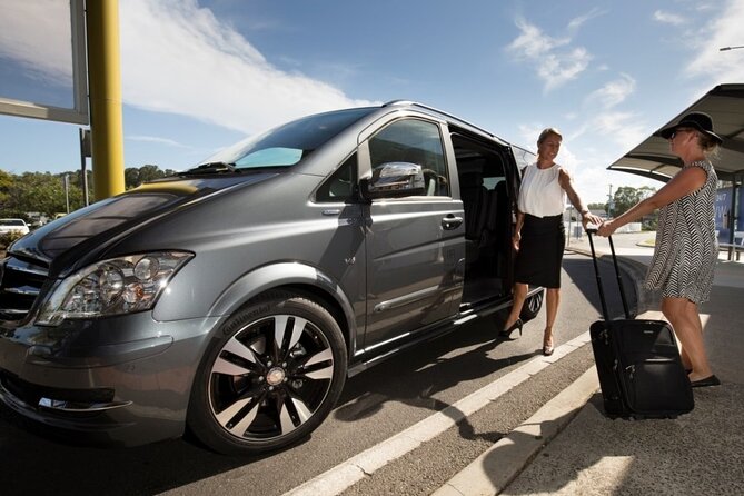 Transfer Buenos Aires Downtown Hotel to Domestic (AEP) or Cruise Terminal - Comfort Notes: Air Conditioning and Seatbelts