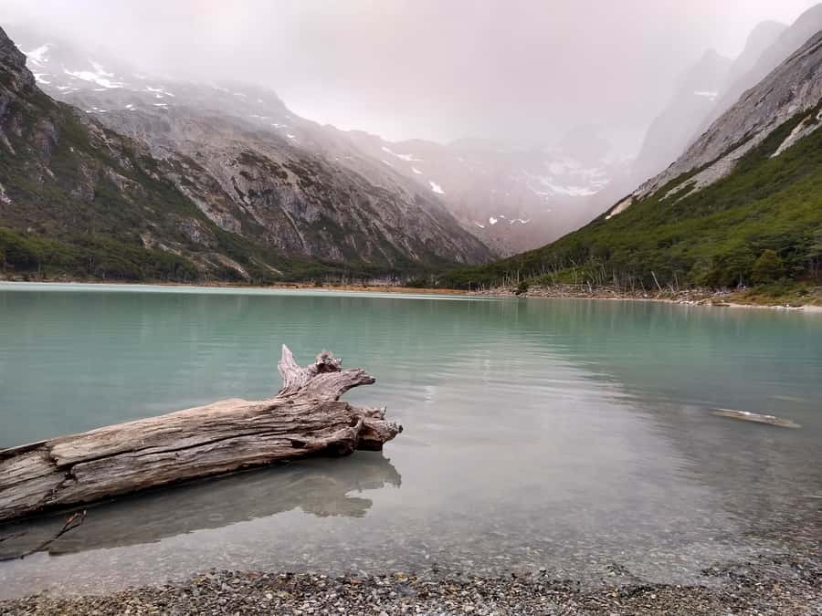 Trekking Esmeralda Lagoon - Following the Stream Up to Laguna Esmeralda