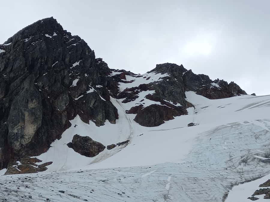 Trekking to Vinciguerra glacier and Tempanos lagoon - Gear and safety: waterproof clothing is non-negotiable