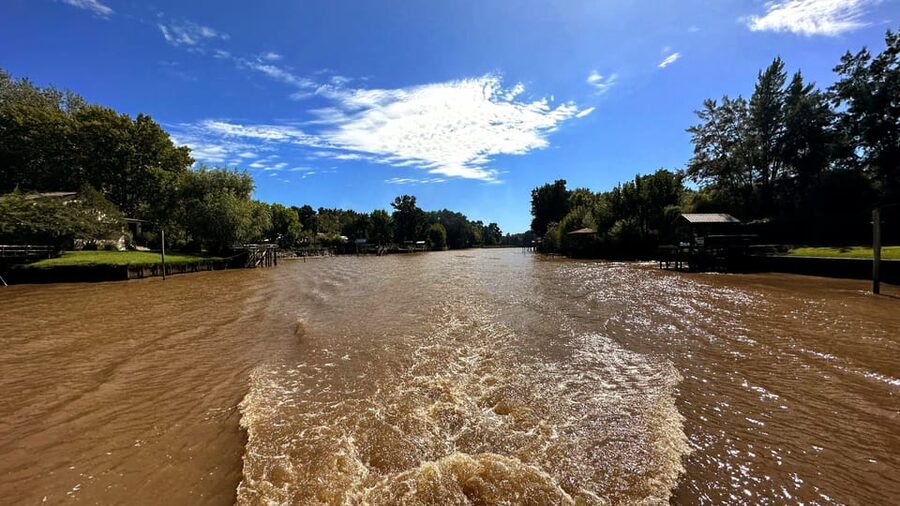 Unique Tigre and Delta Private Day Cruise Navegation - Tigre visit: a small town pause before the market time