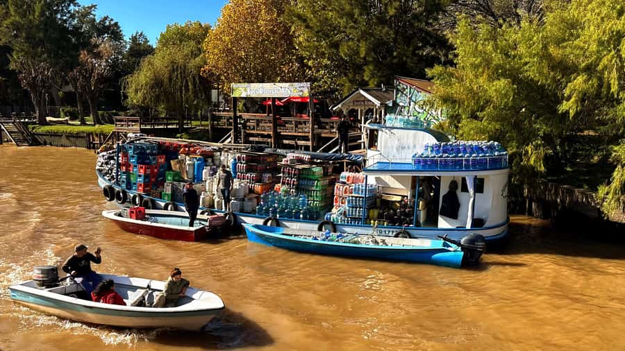 Unique Tigre and Delta Private Day Cruise Navegation - Puerto de Frutos: arts and crafts browsing that feels easy