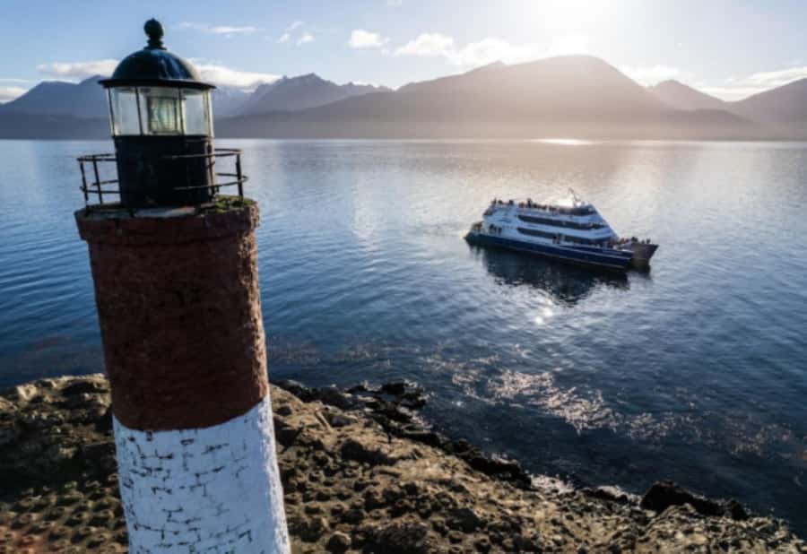 Ushuaia: Beagle Channel, Seal Island & Bridges Islands Tour - Price and value: what $88 buys you in a short 3-hour window