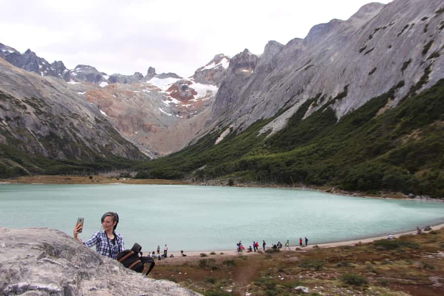 Ushuaia: Laguna Esmeralda Guided Trek with Box Lunch - Getting to the trail: pickup, van time, and your timing buffer