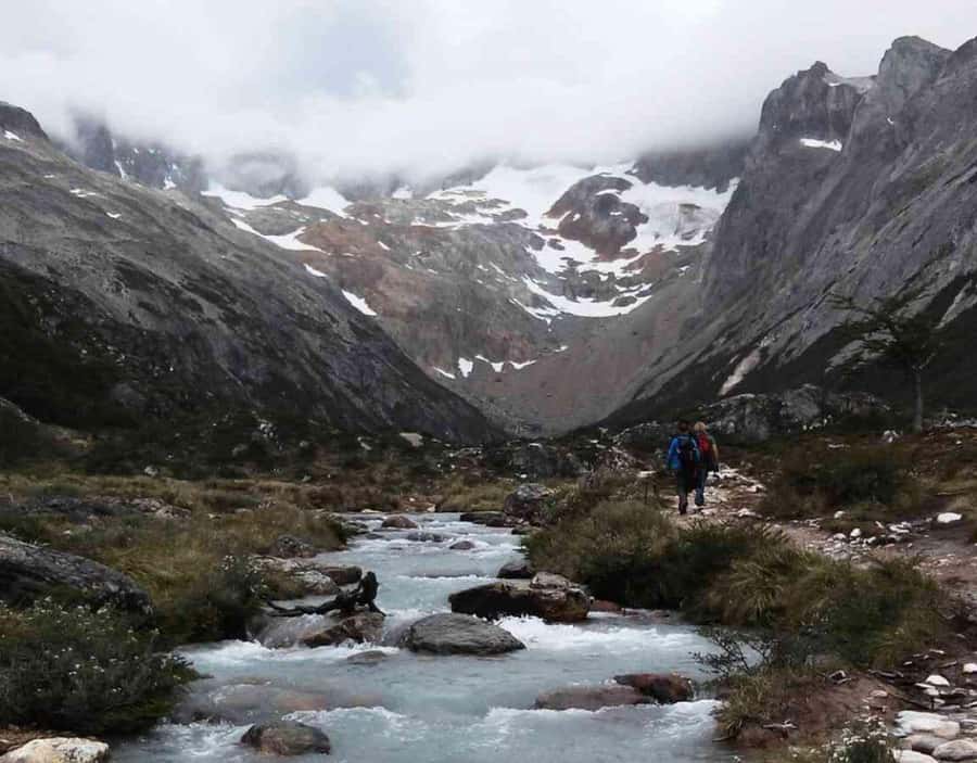 Ushuaia: Laguna Esmeralda Guided Trek with Box Lunch - Guided time at the lagoon: why the guide matters