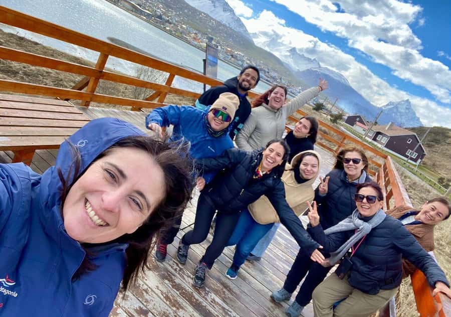 USHUAIA: LANDSCAPES AND DELIGHTS - CITY TOUR - Los Cauquenes Resort: coffee, sweets, and a coastal break