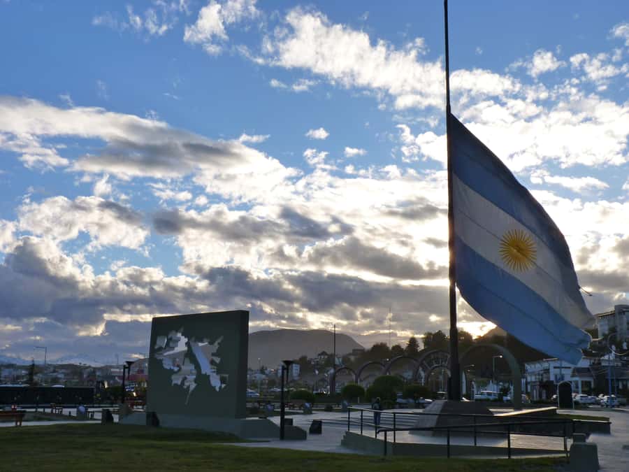 USHUAIA: LANDSCAPES AND DELIGHTS - CITY TOUR - Languages and the practical side of going guided