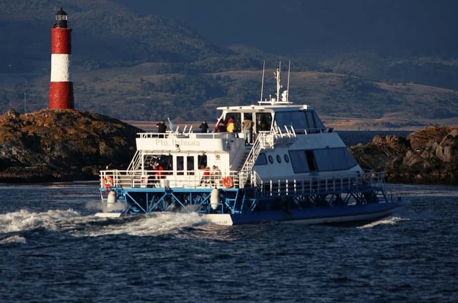 USHUAIA | Navigation: Sea Lions, Birds and Lighthouse - Key highlights you’ll feel right away