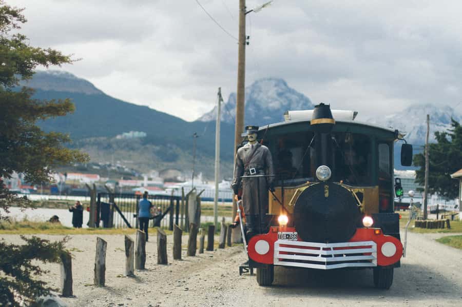 Ushuaia: Panoramic City Train Tour - Getting your bearings fast in Ushuaia’s End-of-the-World layout