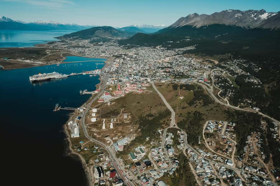 Ushuaia Scenic Flight | 7 minutes - Nothofagus forest and seasonal color cues