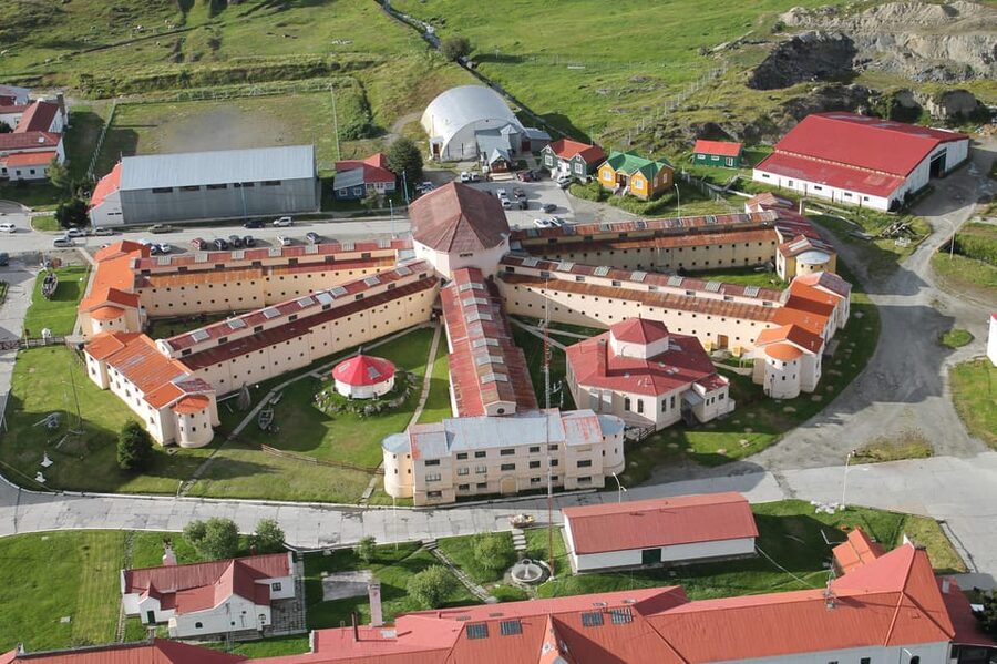 Ushuaia Scenic Flight | 7 minutes - Getting to HeliUshuaia and using the meeting point smartly